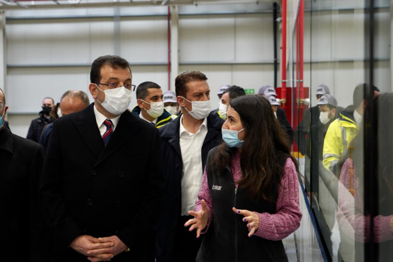 İmamoğlu Yeni Metrobüs Aracını Test Etti