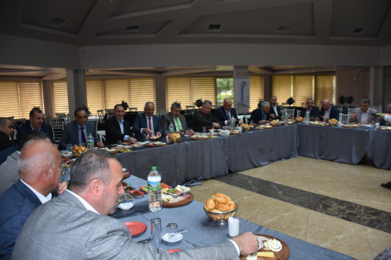 FSM Demirbaş Sektör Liderleri İle Buluştu