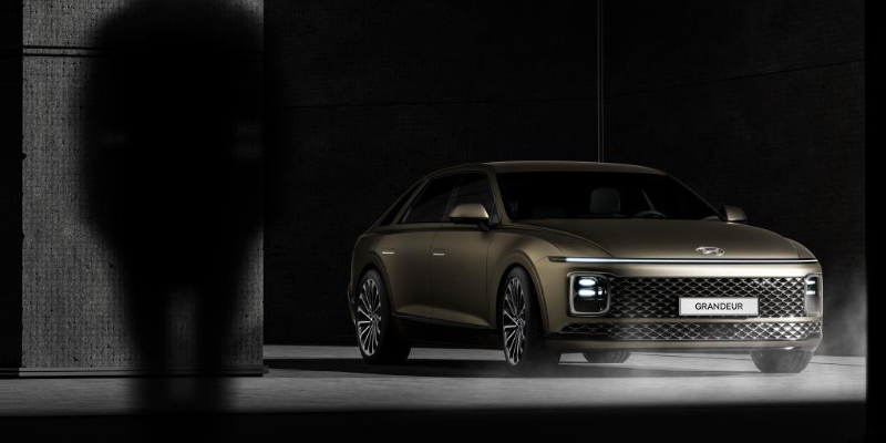 Hyundai Gelecek Tasarımları Hakkında İpuçları Veren Yeni Grandeur’ü Tanıttı