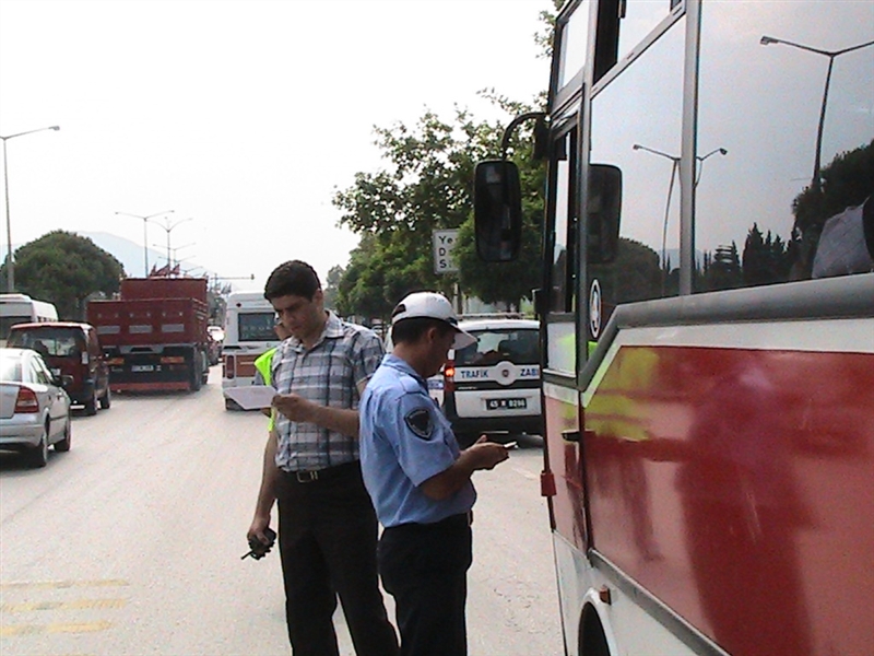 Manisa Belediyesi Toplu Ulaşım Araçlarını Denetledi