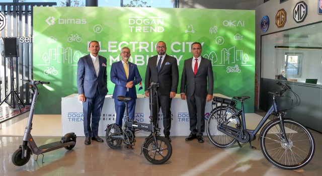 Oto Bagajlarına Elektrikli Bisiklet