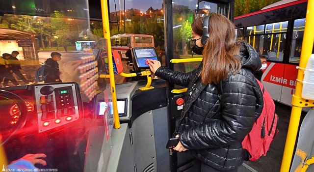 İzmir'de Bilete Yüzde 50 İndirim Vatandaşa Yaradı