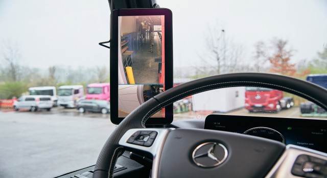 Mercedes-Benz Kamyonlarında Yeni Nesil Ayna