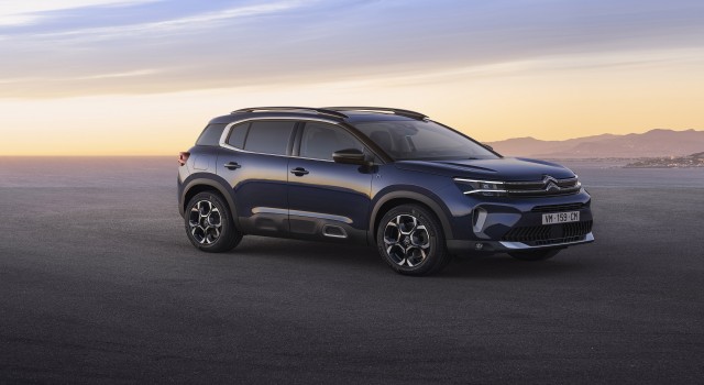 Konfor Standartlarini Yeniden Belirleyen Yeni Citroën C5 Aircross SUV’un Üretimi Başladi