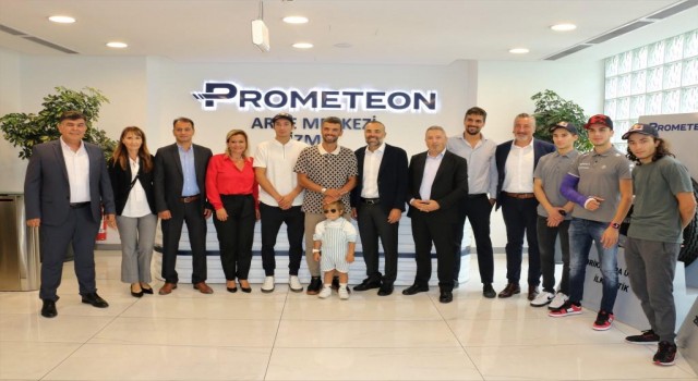 Toprak Razgatlıoğlu, Prometeon Türkiye Kocaeli Fabrikasını Ziyaret Etti