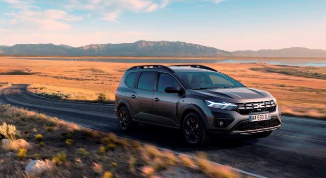 Dacia'nın İlk Hibrit Motoru Jogger Hibrit 140 Geliyor