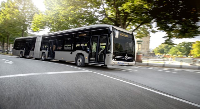 Daimler Truck, Sektörün Dönüşümüne Öncülük Etmeyi Hedefliyor