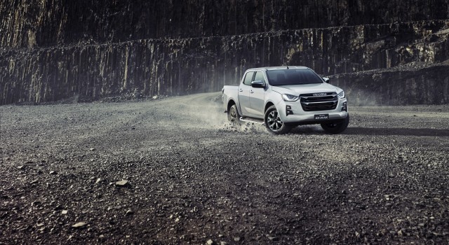 Isuzu D-Max Yenilenen Ön Yüzü İle Pazarda Daha Güçlü Ve İddialı