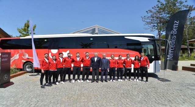 Mercedes-Benz Türk, Cumhuriyet’in 100’üncü Yılında Da Gençlerin Yanında