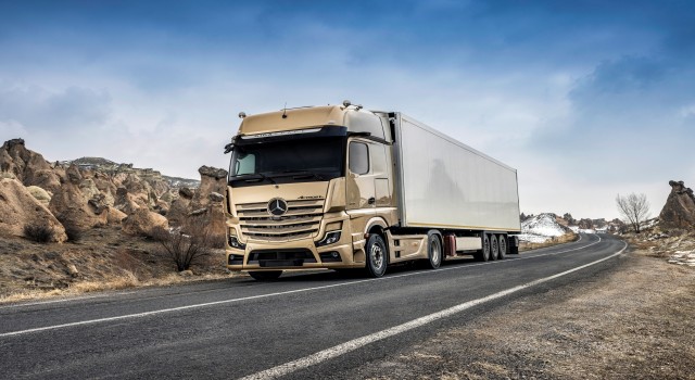 Mercedes-Benz Actros L Isı Yalıtımıyla Şoförlerin Sürüş Ve Yaşam Konforunu Artırıyor