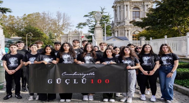 Mercedes-Benz Türk’ün Öğrencilerinden Dolmabahçe Sarayı’na Anlamlı Ziyaret