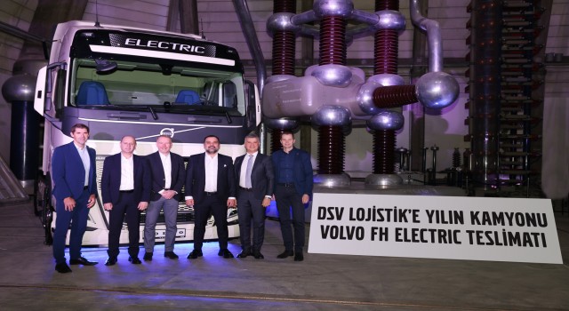 Volvo Trucks, DSV Lojistik’e Bugüne Kadarki En Büyük Elektrikli Kamyon Filo Teslimatını Gerçekleştirdi