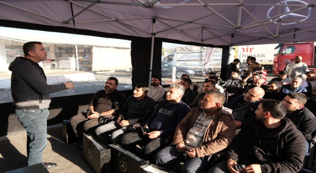 Mercedes-Benz Kamyon’un Sağlık Bakım Tırı Türkiye’nin 7 Bölgesini Ziyaret Ederek Kamyon Şoförlerinin Yanında Oldu