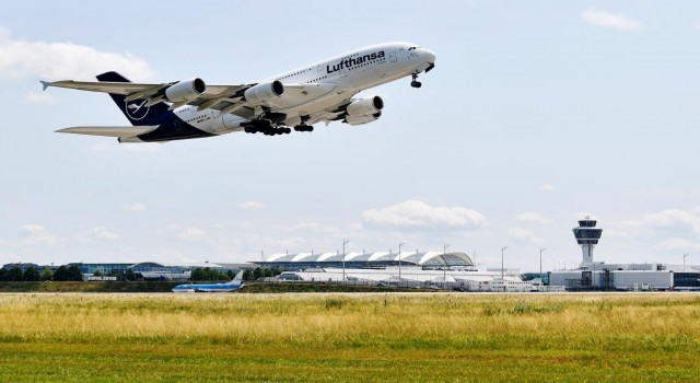 Münih Havalimanı'nda Yolcu Sayısı Yüzde 17 Artarak 37 Milyona Yükseldi