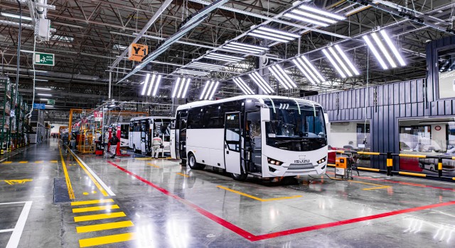 Anadolu Isuzu 2023 Yılı Midibüs İhracatında 20. Kez İhracat Şampiyonu