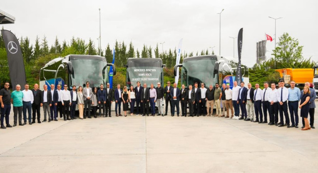 Kâmil Koç, 100. yılına Mercedes-Benz Türk Otobüsleriyle İlerliyor