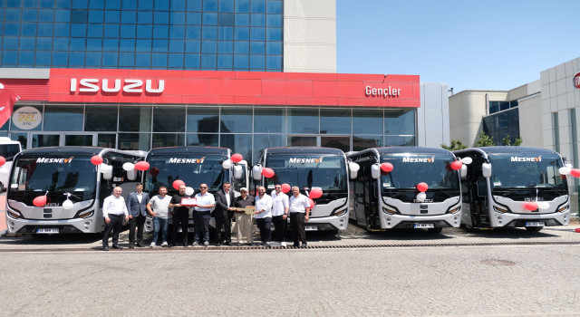 Anadolu Isuzu’dan Mesnevi Turizm’e Özel Üretim Grand Toro Teslimatı