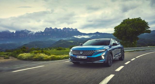 Daha İddialı, Daha Güçlü Yeni Renault Austral Türkiye’de Satışa Sunuldu