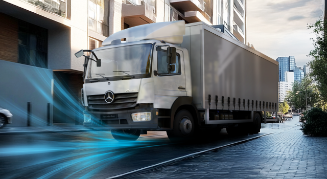 Konfor, Güvenlik ve Ekonomiyi Bir Arada Sunan Mercedes-Benz Atego 1018, Saha Etkinlikleriyle Kullanıcılarla Buluşuyor