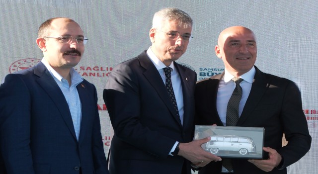 Samsun Büyükşehir Belediyesi’nin Acil Sağlık Filosu Volkswagen Crafter ile Güçlenmeye Devam Ediyor