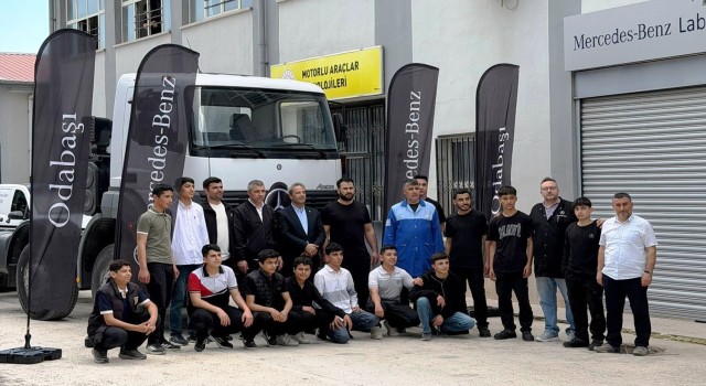 Mercedes-Benz Türk’ten, “EML’miz Geleceğin Yıldızı” programı ile 5 bine yakın gence eğitim desteği