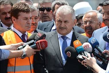 Bakan Yıldırım, Esnafın Yanında