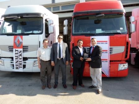 Akran Nakliyeye Koçaslanlar Renault Trucksdan Dev Teslimat