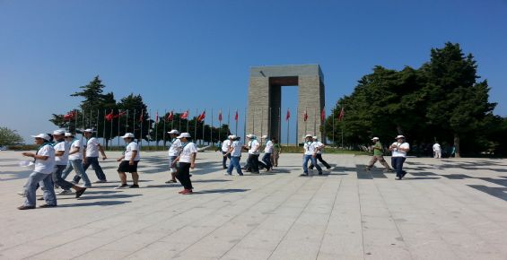 Urfalı Gençler Büyükşehirle Tarihe Dokundu