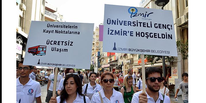 İzmir Gençlere Kucak Açıyor