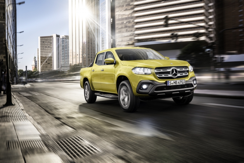 MERAKLA BEKLENEN MERCEDES-BENZ X-CLASS, TÜRKİYE\'DE