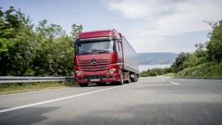 Mercedes-Benz Türk İmzalı Kamyonlar Avrupa Yollarında