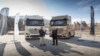 Mercedes-Benz Türk, Transaktaş Global Lojistik’e 100 Adet 1853 LS Teslim Etti