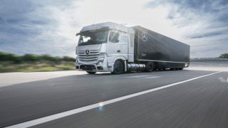Daimler Truck, Sıvı Hidrojen Testlerine Devam Ediyor
