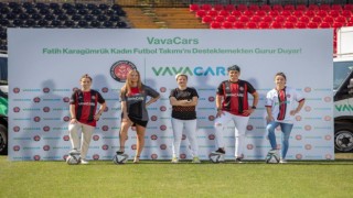 Vavacars, Fatih Karagümrük Spor Kadın Futbol Takımı’nın Forma Göğüs Sponsoru Oldu