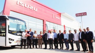 FNC Otomotiv’den Tuncay Seyahat’e 75 adet Isuzu D-Max ve Novo Lux