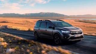 Dacia'nın İlk Hibrit Motoru Jogger Hibrit 140 Geliyor