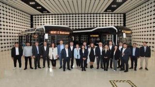 Otokar, Hidrojenle Çalışan Otobüsü ile Otonom Otobüsünü Tanıttı