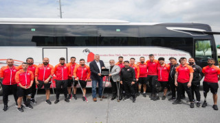 Mercedes-Benz Türk, Ampute Futbol Milli Takımı'nı Hoşdere Otobüs Fabrikası’nda Ağırladı