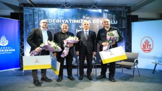 İETT’de Edebiyat Geçidi