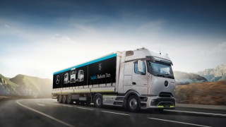Mercedes-Benz Türk’ün Sağlık Bakım Tırı Projesine Global Arenada 4 Yeni Ödül