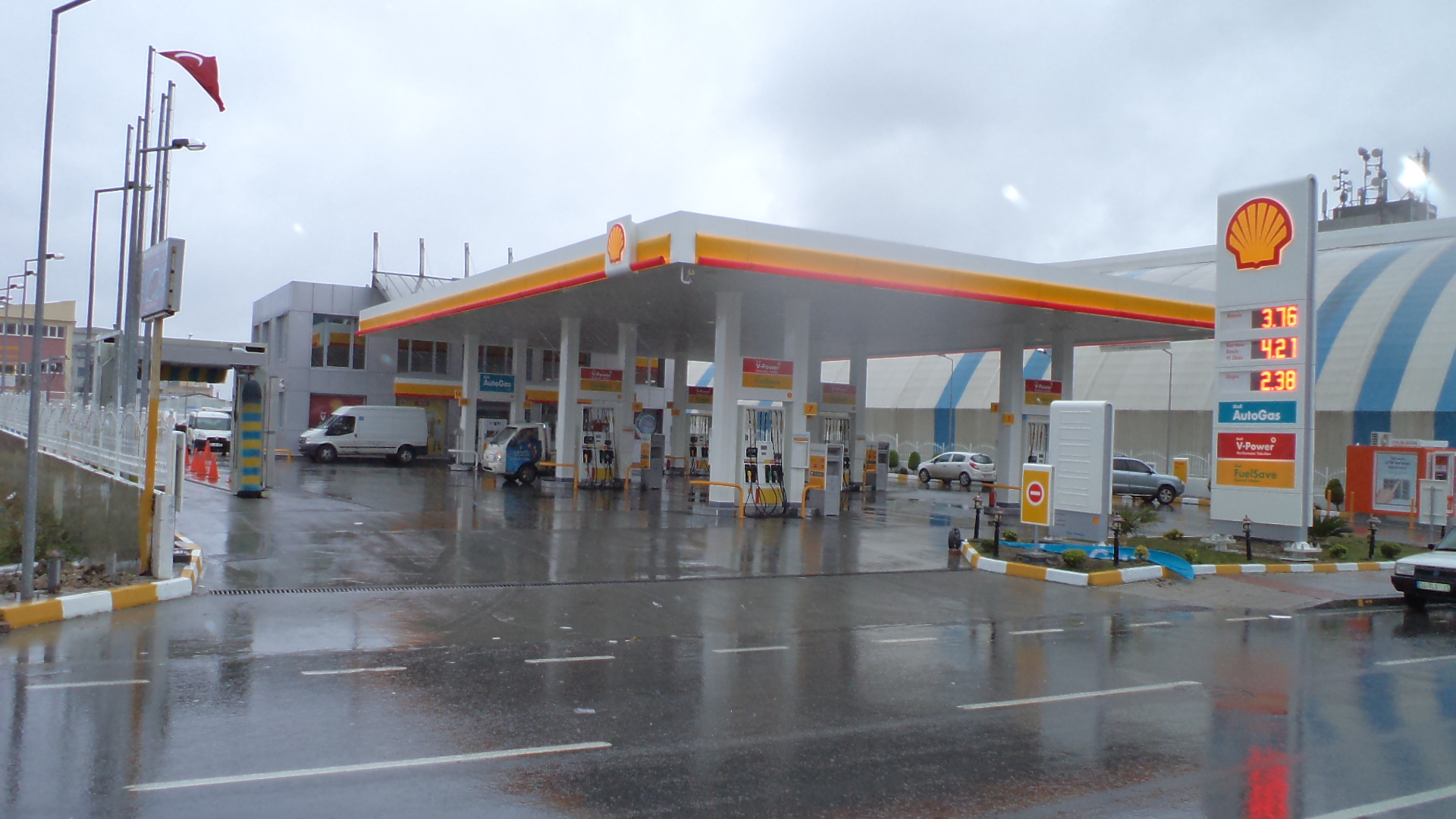 Shell Avcılar Firuzköy İstasyonu Hizmete Açıldı