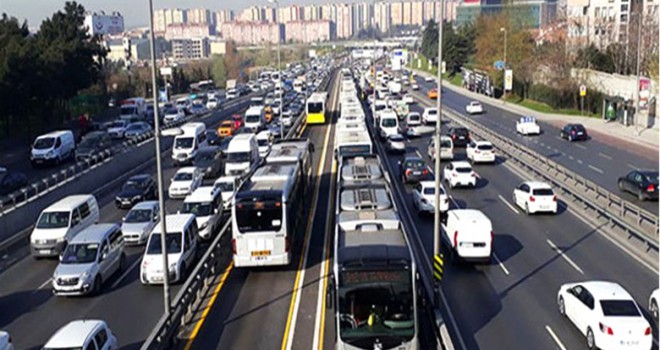 Metrobüs'de Yeni Düzenlemeler