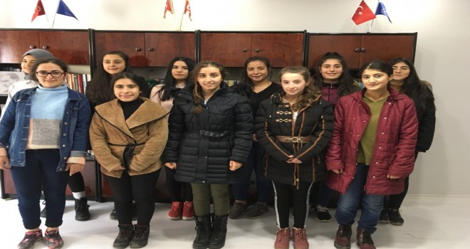 Mercedes-Benz Türk, Kars’taki Yıldız Kızlarıyla Buluştu