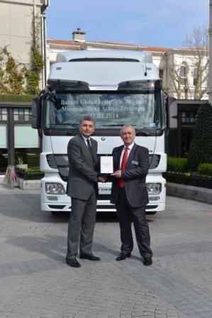 Barsan Global Lojistike 300 Adetlik Dev Actros Teslimatı