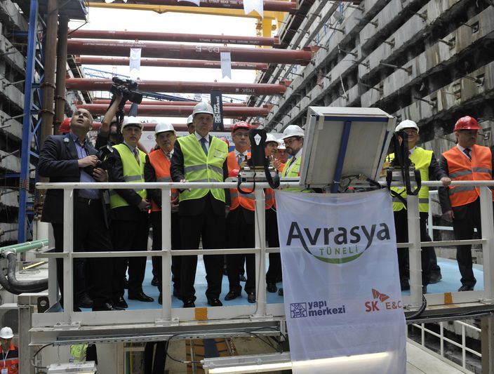 İstanbul Boğazı Karayolu Tüp Geçişi Projesinde Tünel Açma Çalışması Başladı
