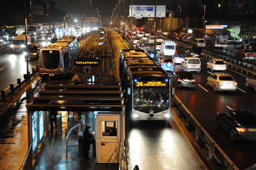 "Metrobüse Zam Yapılmayacak